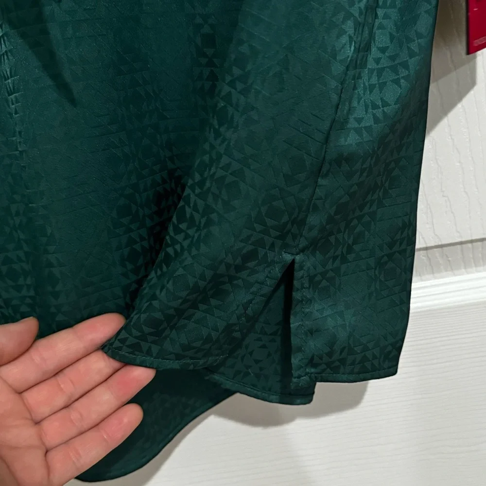 VINCE CAMUTO SHORT SLEEVES BLOUSE TIE NECK GREEN SIZE 1X PLUS LIGHTWEIGHT‎ NEW